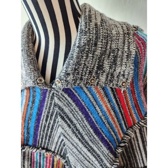 Gitano Colorful Knitted Poncho - Picture 2 of 4